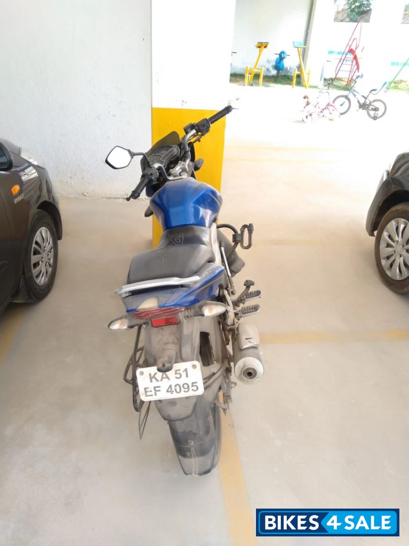 Blue Bajaj Discover 125 ST