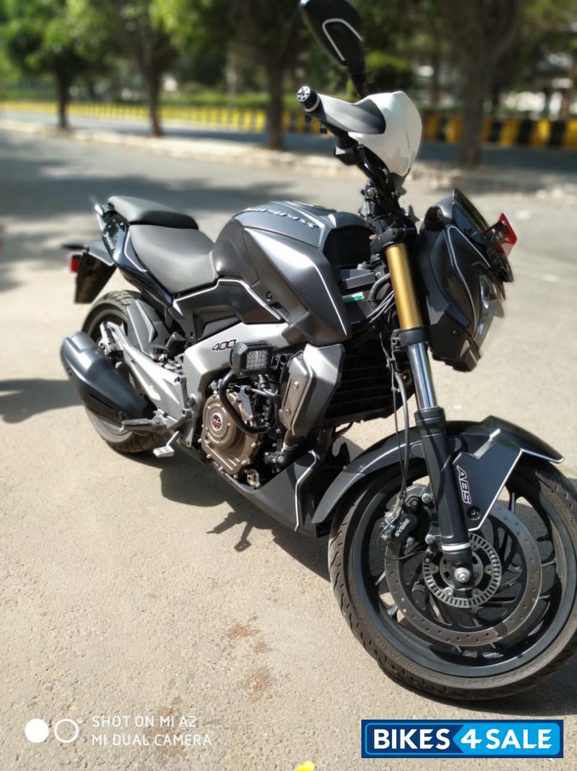 Black Bajaj Dominar 400 Disc