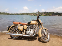 Royal Enfield Classic Desert Storm