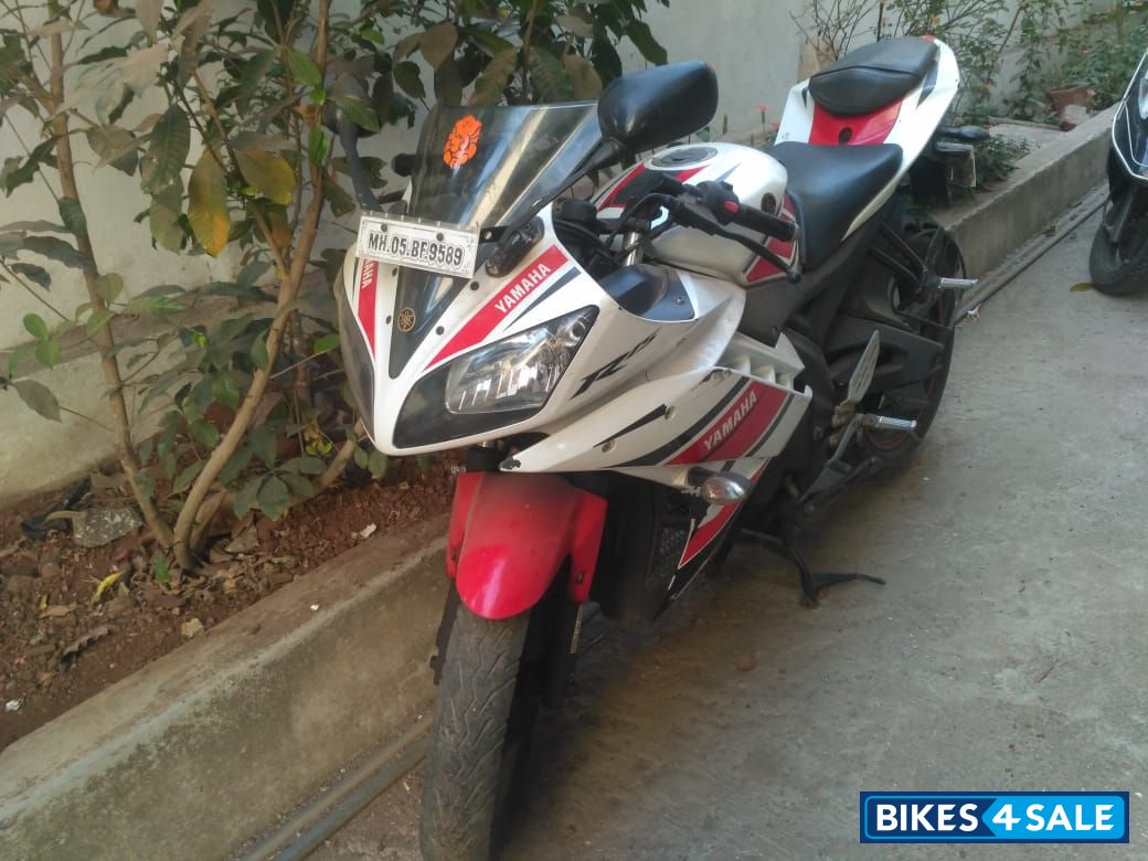 Yamaha YZF R15 V2