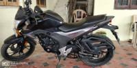 Black Honda CB Hornet 160R