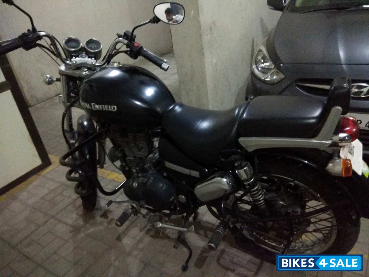 Black Royal Enfield Thunderbird 500