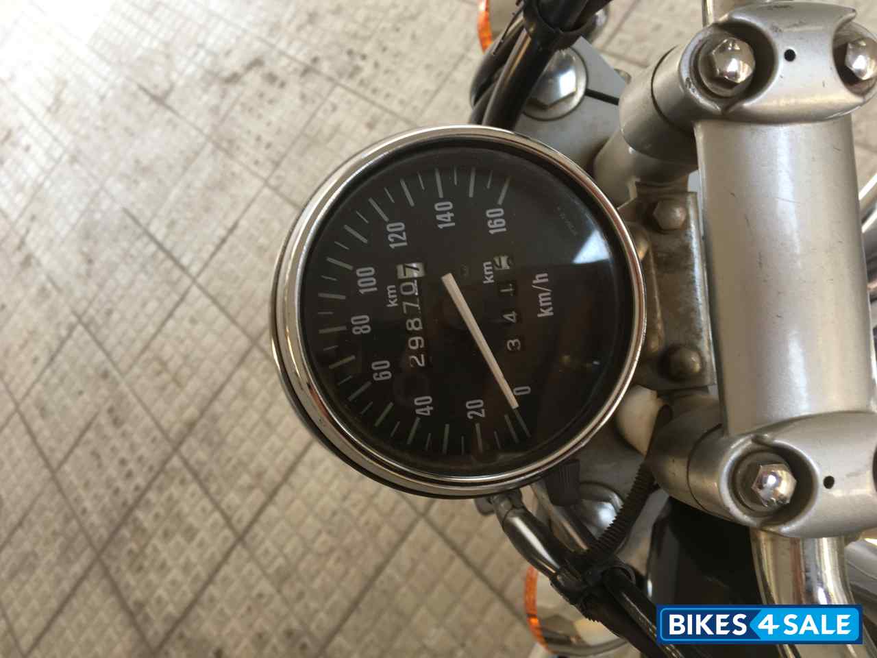 Bajaj Avenger 220 DTS-i