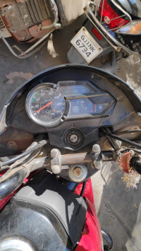 Red Yamaha Saluto 125