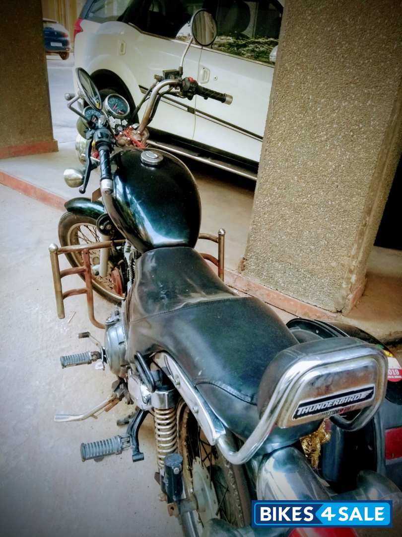 Black Royal Enfield Thunderbird TwinSpark 350 Black Royal Enfield Thunderbird TwinSpark 350