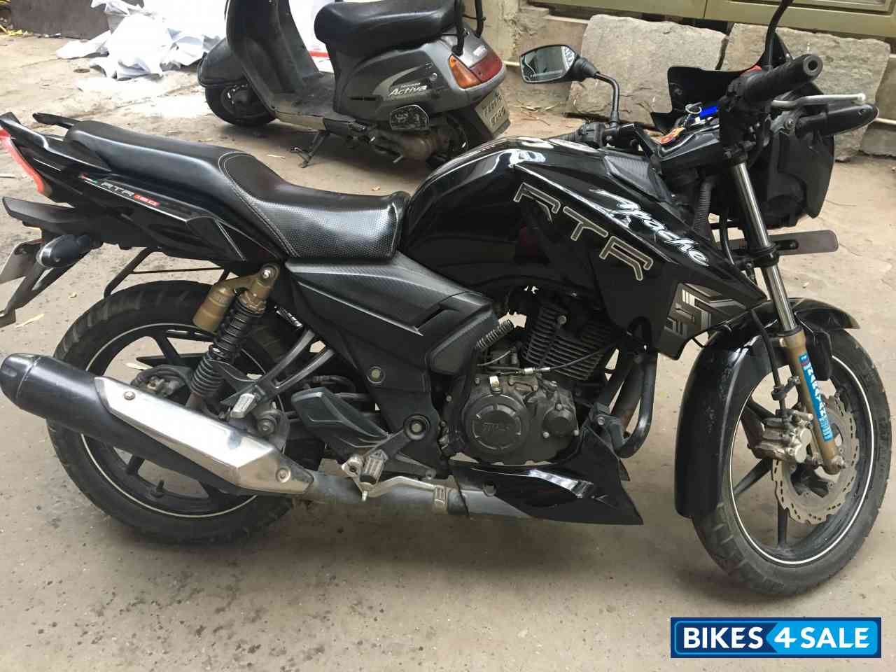 TVS Apache RTR 180
