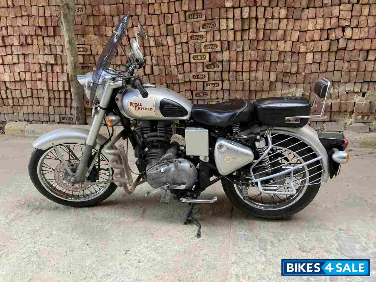 Silver Royal Enfield Classic 350