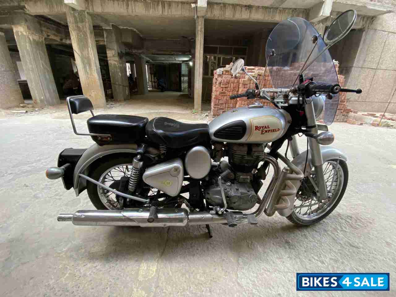 Silver Royal Enfield Classic 350