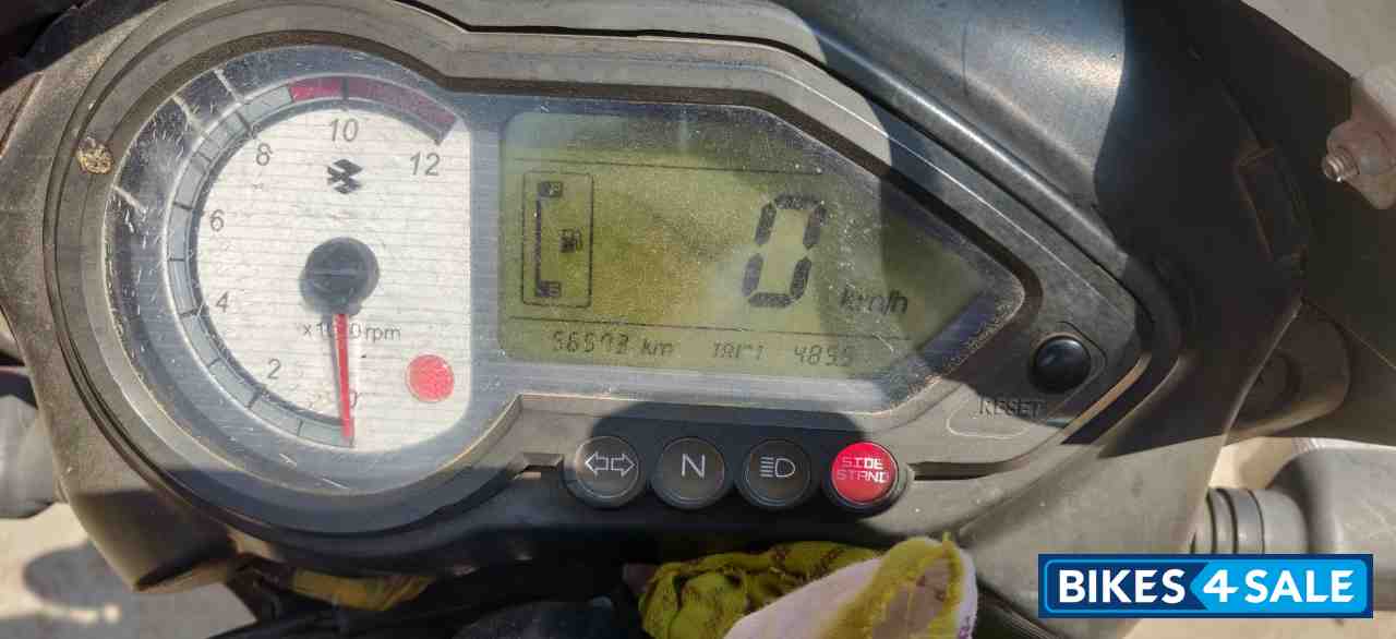 Bajaj Pulsar 180F Neon