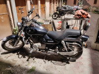 Black Bajaj Avenger 220 DTS-i