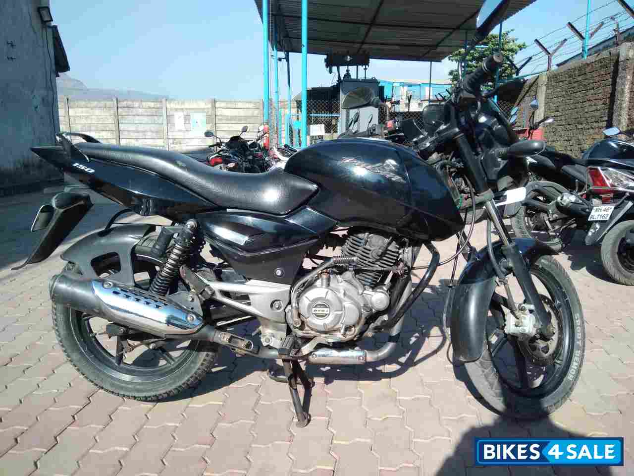 Black Bajaj Pulsar 150 DTSi