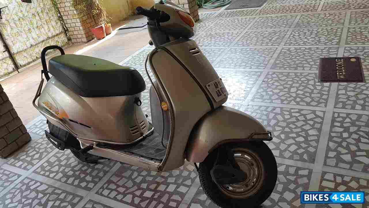 Gold Honda Activa