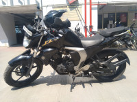 Black Yamaha FZ FI V2