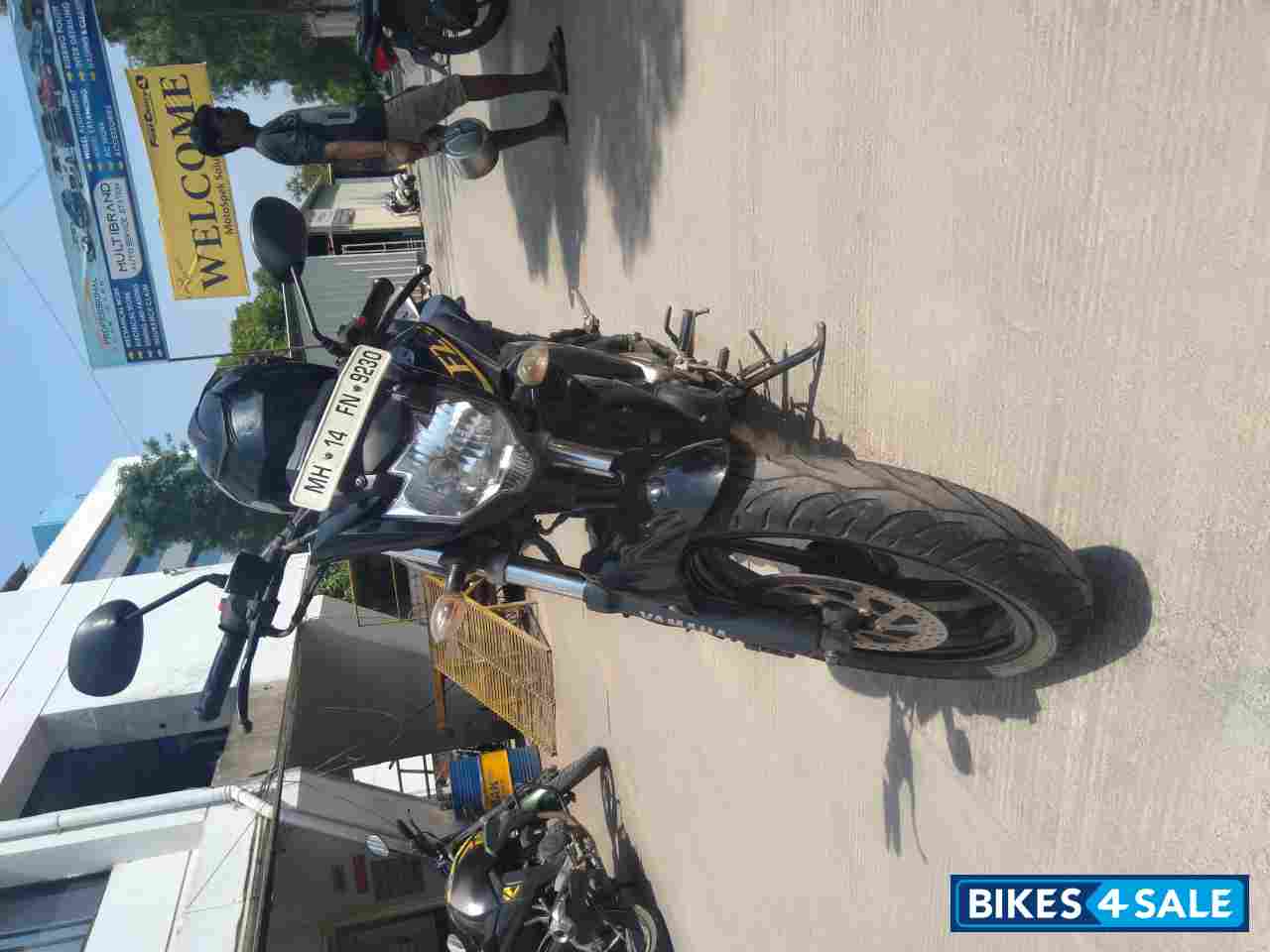 Black Yamaha FZ FI V2