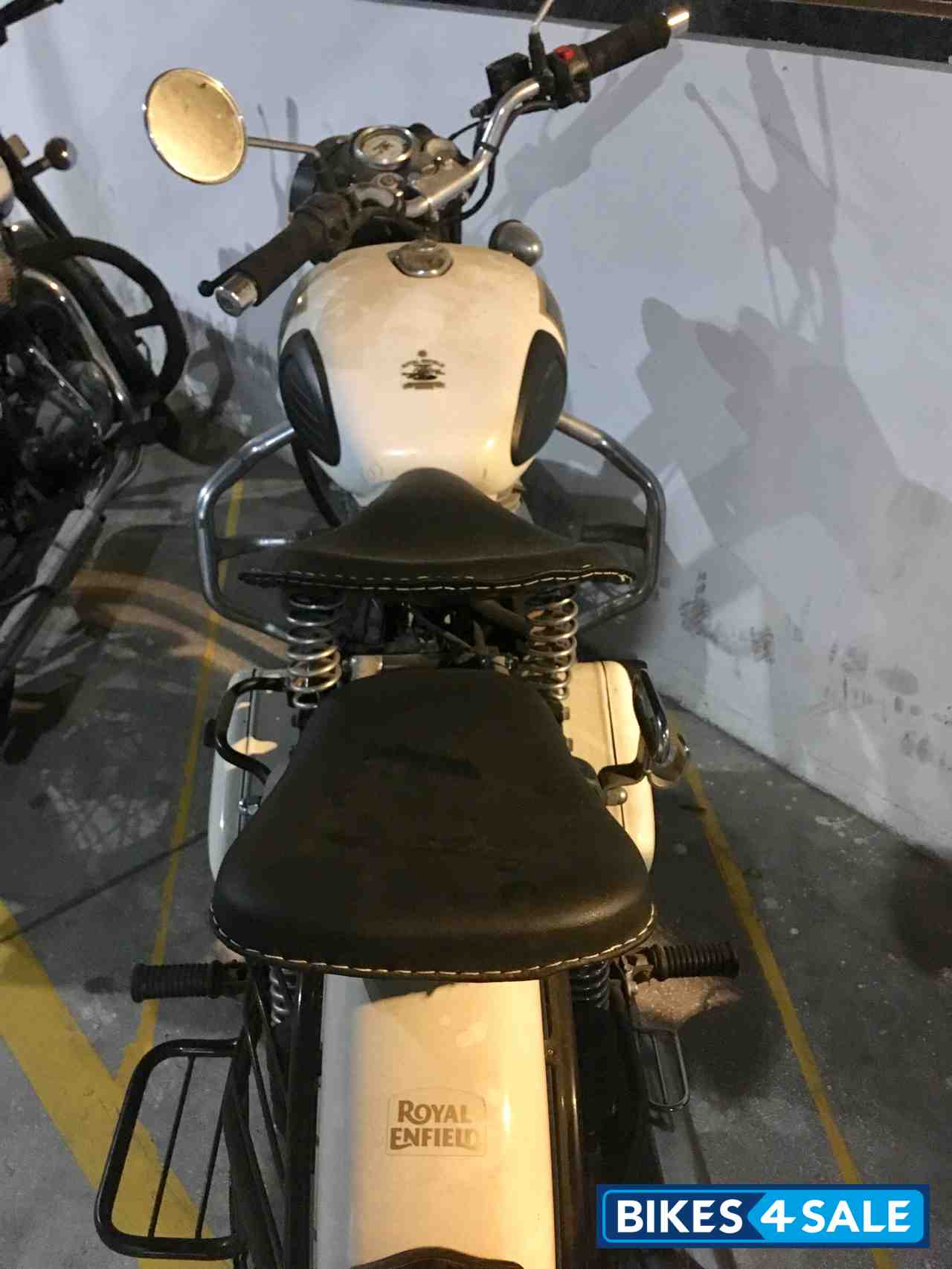 Royal Enfield Classic 350 Royal Enfield Classic 350