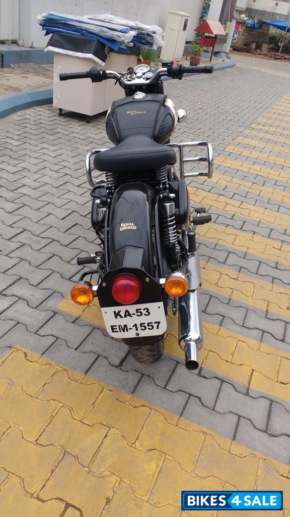 Black Royal Enfield Classic 350 Black Royal Enfield Classic 350