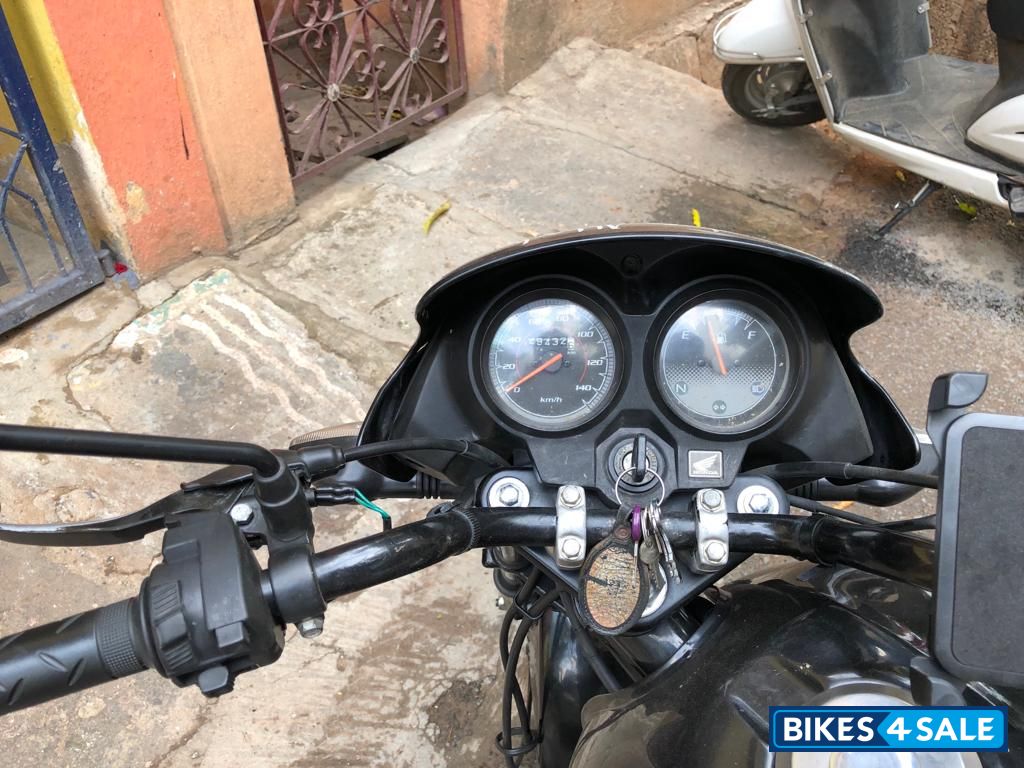 Black Honda Dream Yuga