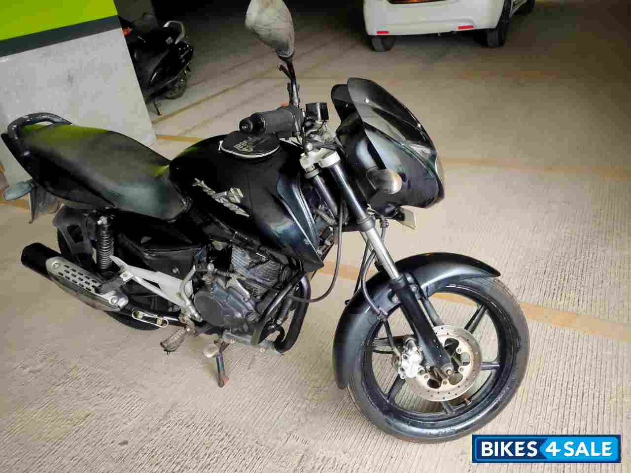 Black Bajaj Pulsar 150 DTSi