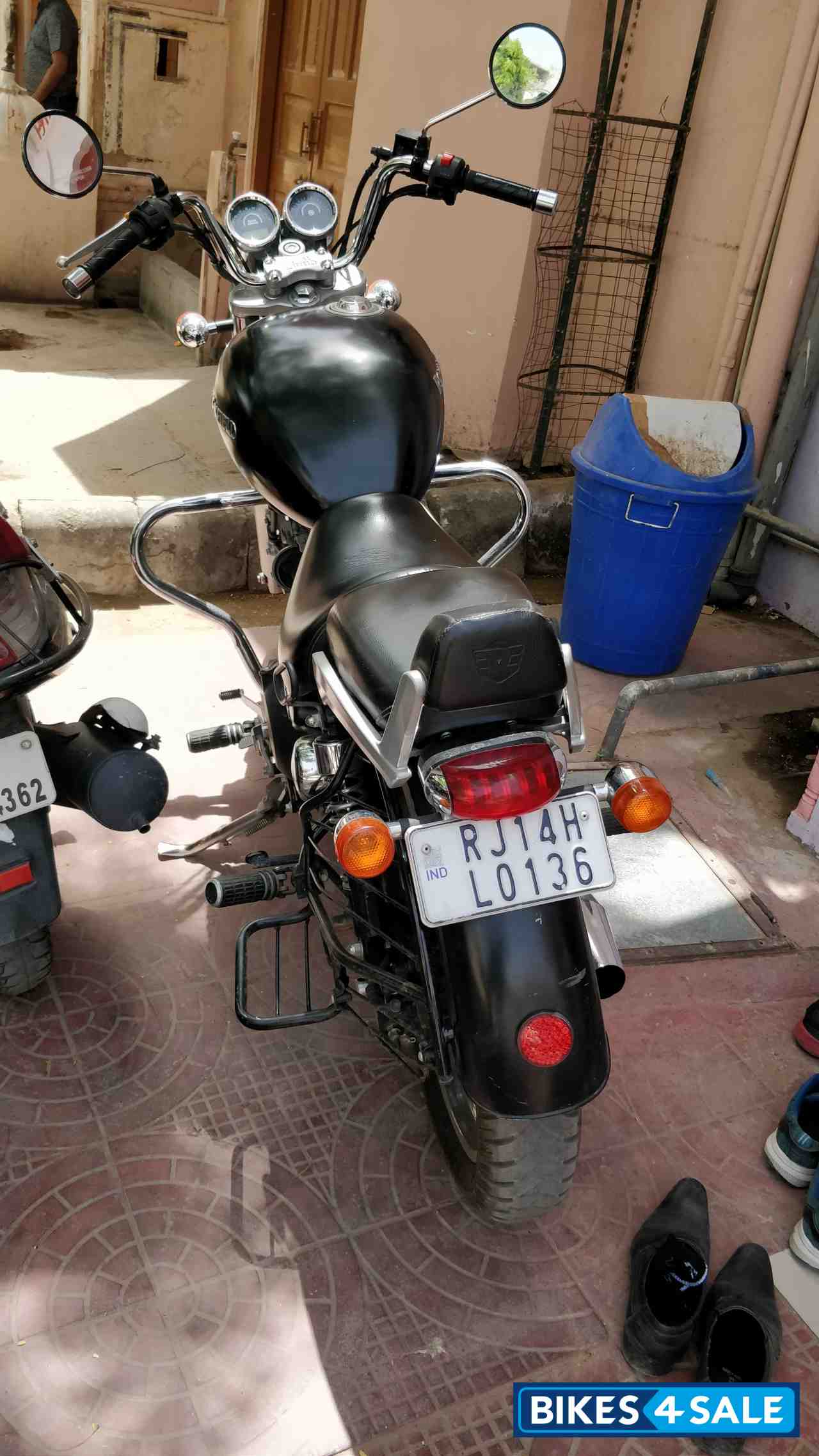 Royal Enfield Thunderbird 350