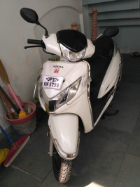 White Honda Activa 125