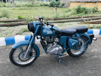 Royal Enfield Classic Squadron Blue