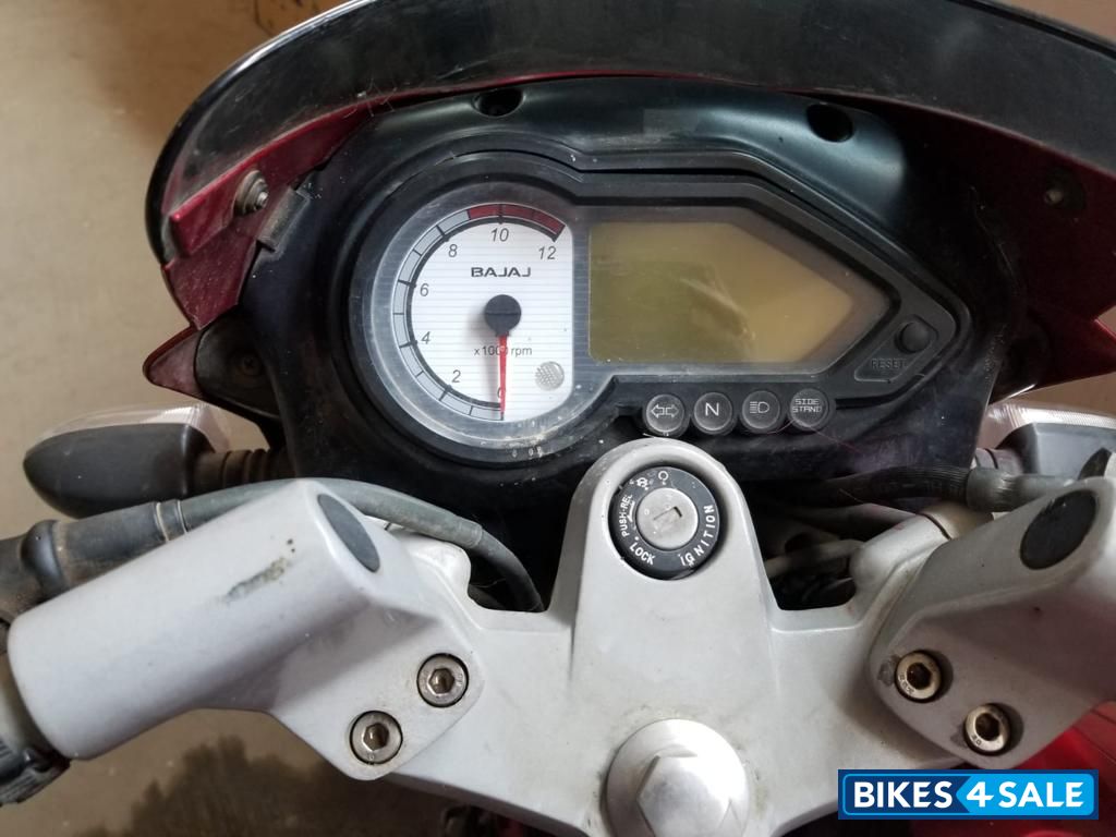 Red Bajaj Pulsar 180 DTSi