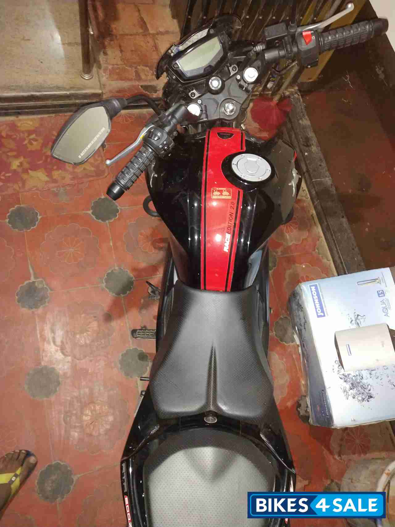 TVS Apache RTR 200 4V Race Edition 2.0