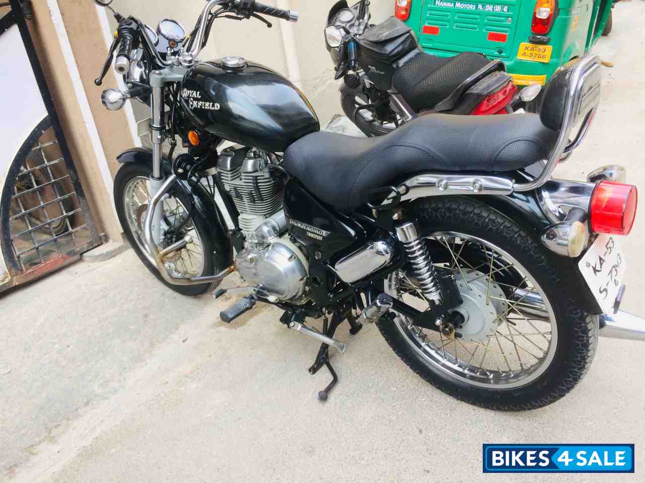 Royal Enfield Thunderbird 350 Royal Enfield Thunderbird 350