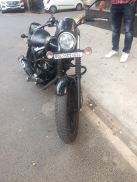 Matte Black Bajaj Avenger Street 180