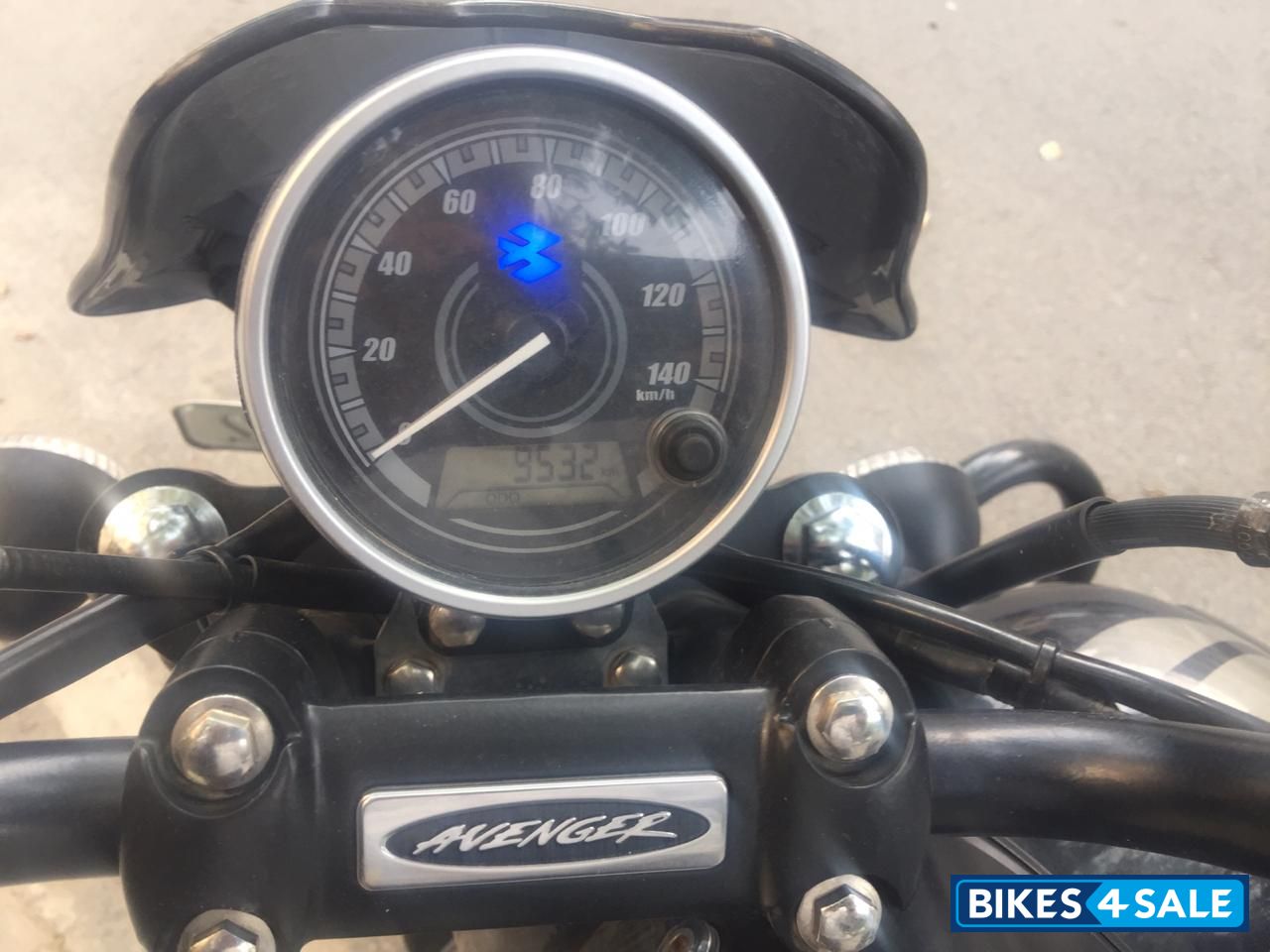 Matte Black Bajaj Avenger Street 180