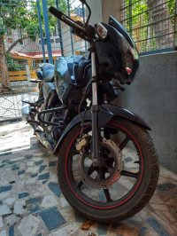 Black TVS Apache RTR 160