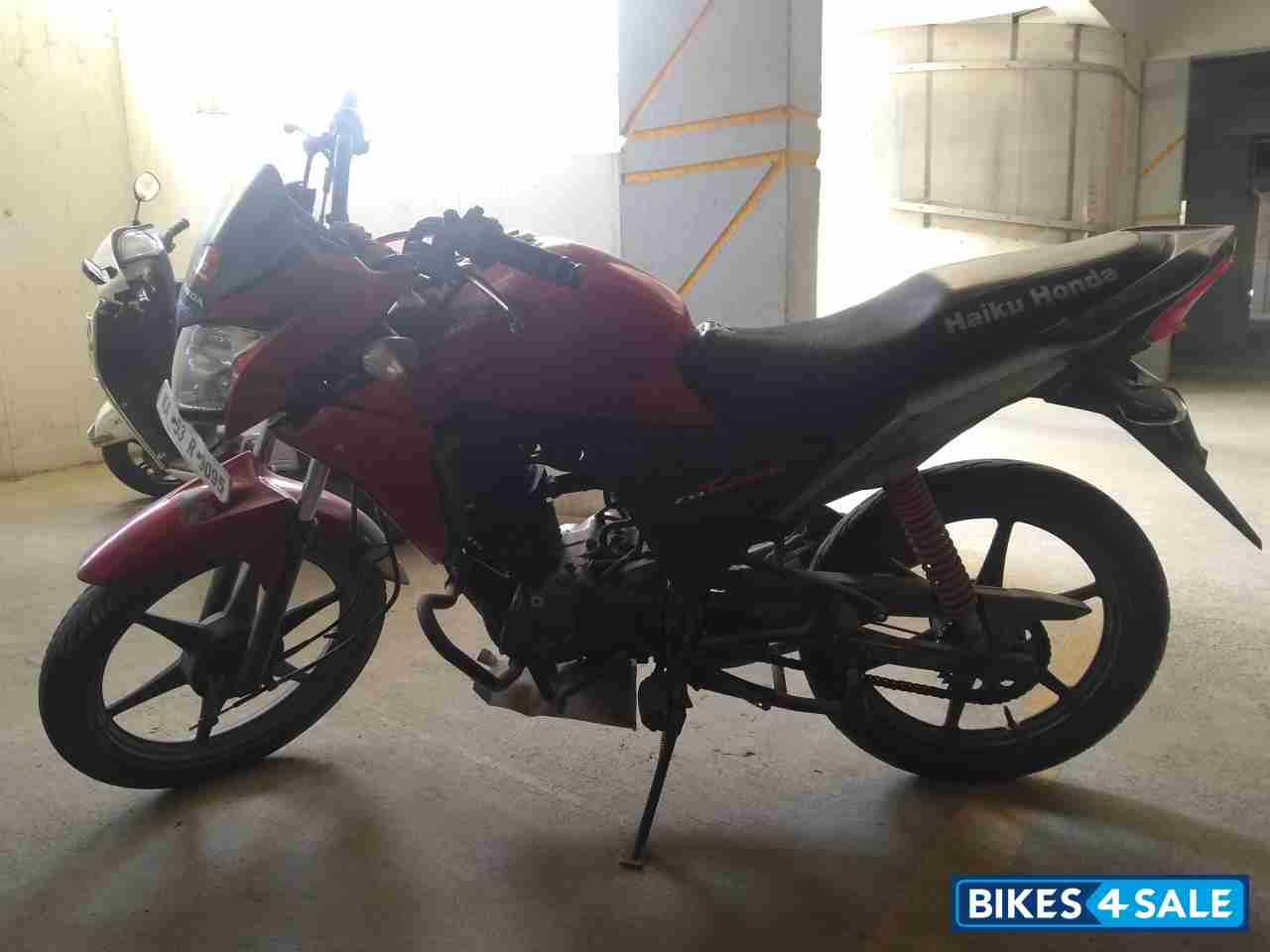 Red Honda CB Twister Red Honda CB Twister