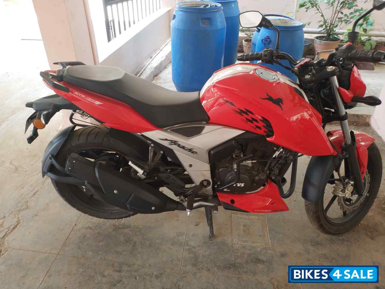 TVS Apache RTR 160 4V