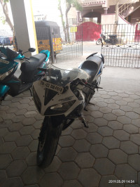 White Yamaha YZF R15 S