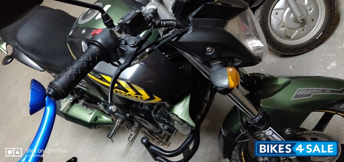 Battle Green Yamaha FZ