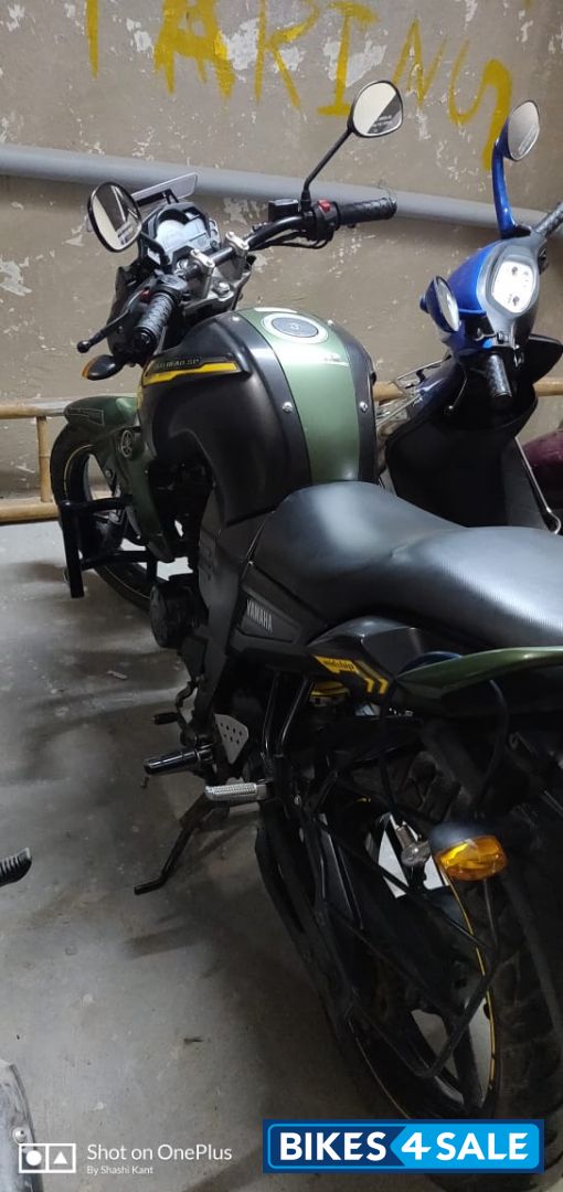 Battle Green Yamaha FZ Battle Green Yamaha FZ