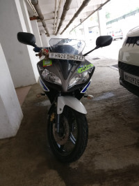 White & Green Yamaha YZF R15 V2