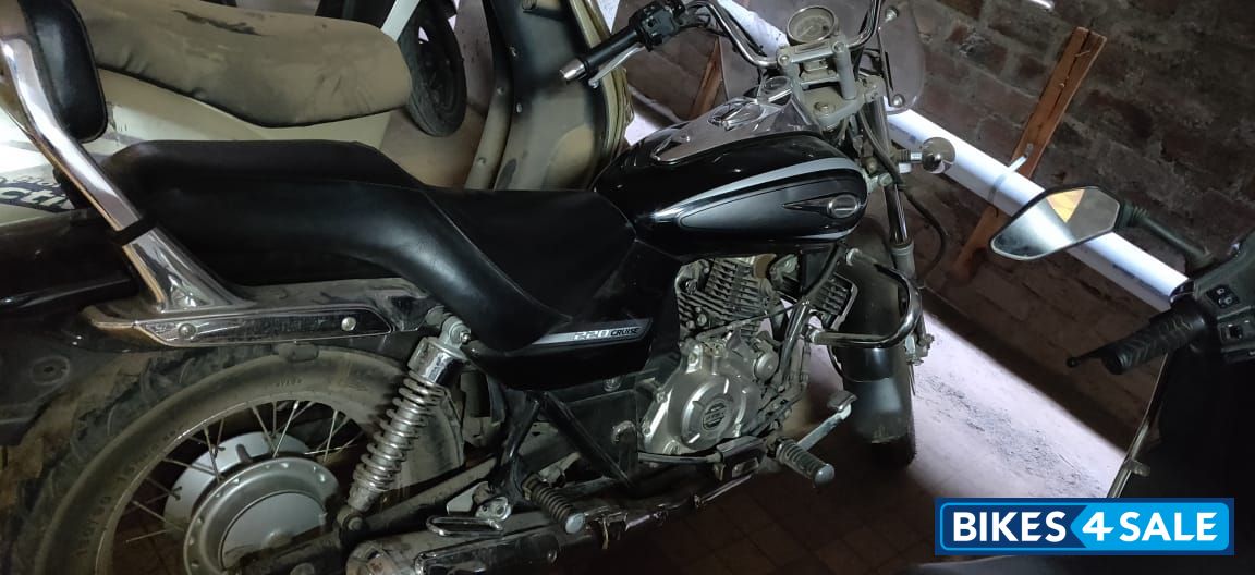 Bajaj Avenger Cruise 220