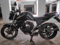 Black Yamaha FZ FI V2