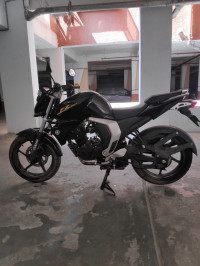Black Yamaha FZ FI V2
