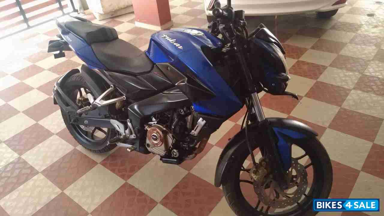 Bajaj Pulsar 200 NS