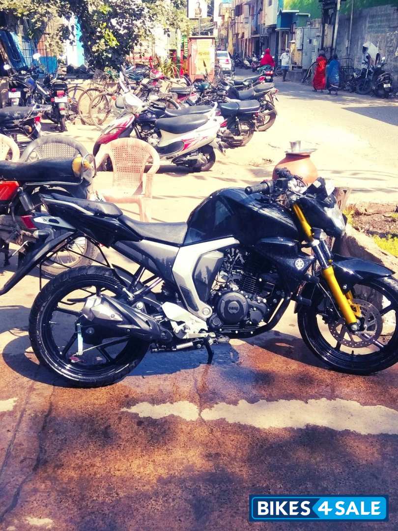 Yamaha FZ FI V2