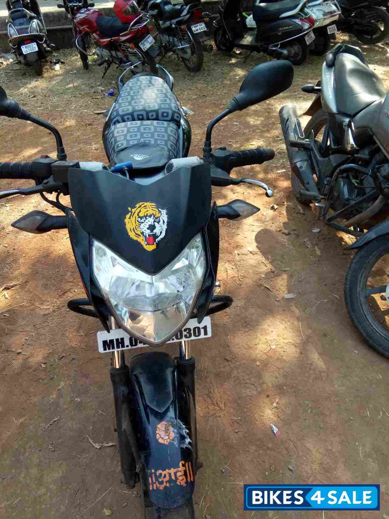 Black Bajaj Pulsar 135LS