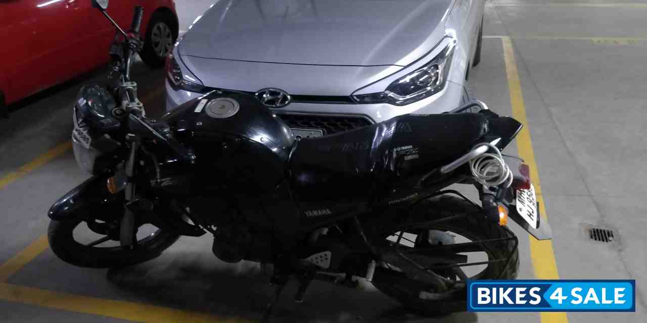 Black Yamaha FZ-S