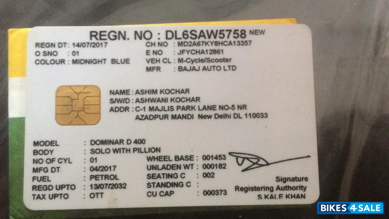 Black Blue Bajaj Dominar 400