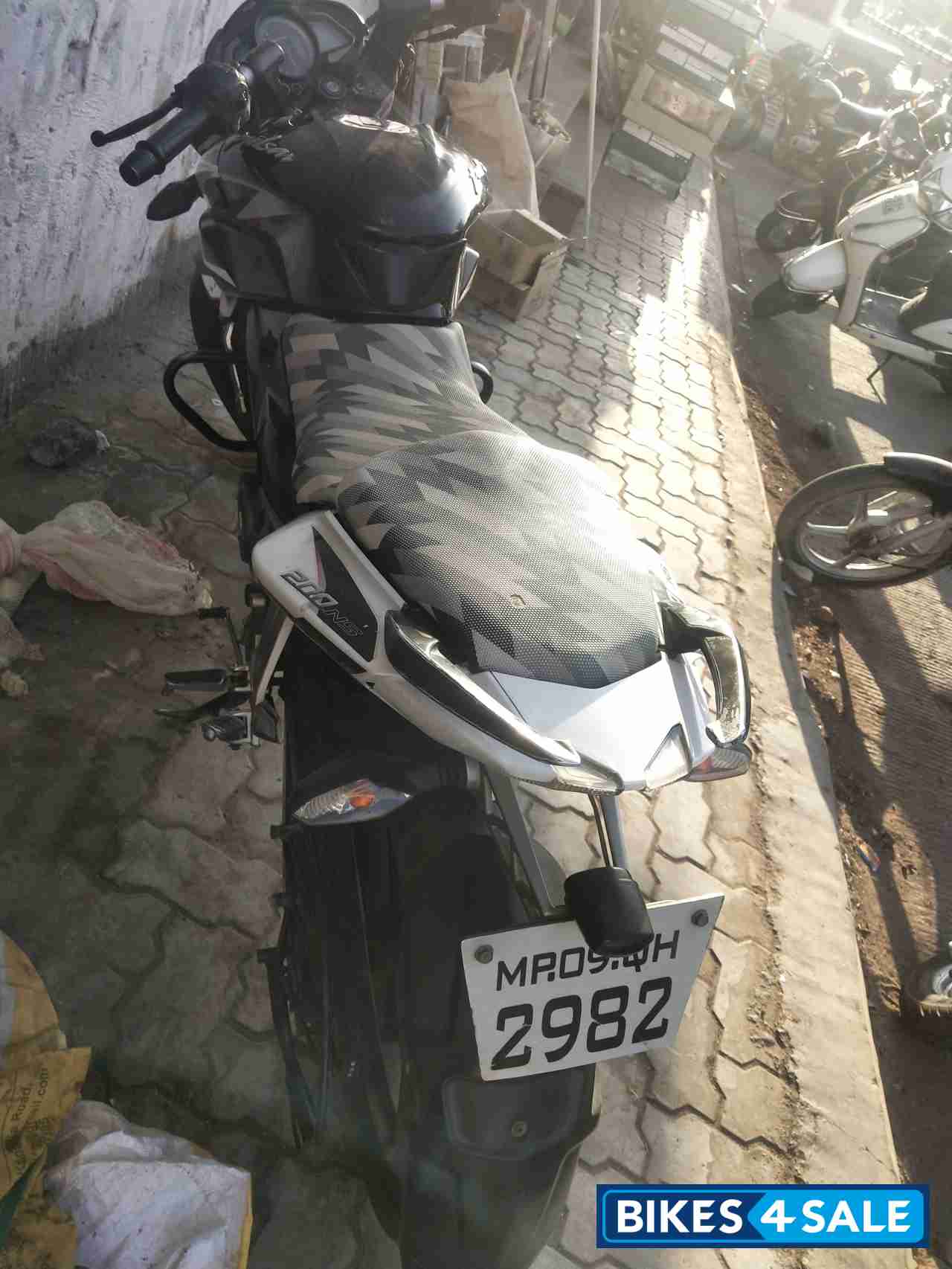 Bajaj Pulsar 200 NS