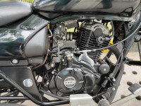 Black Bajaj Avenger Street 180