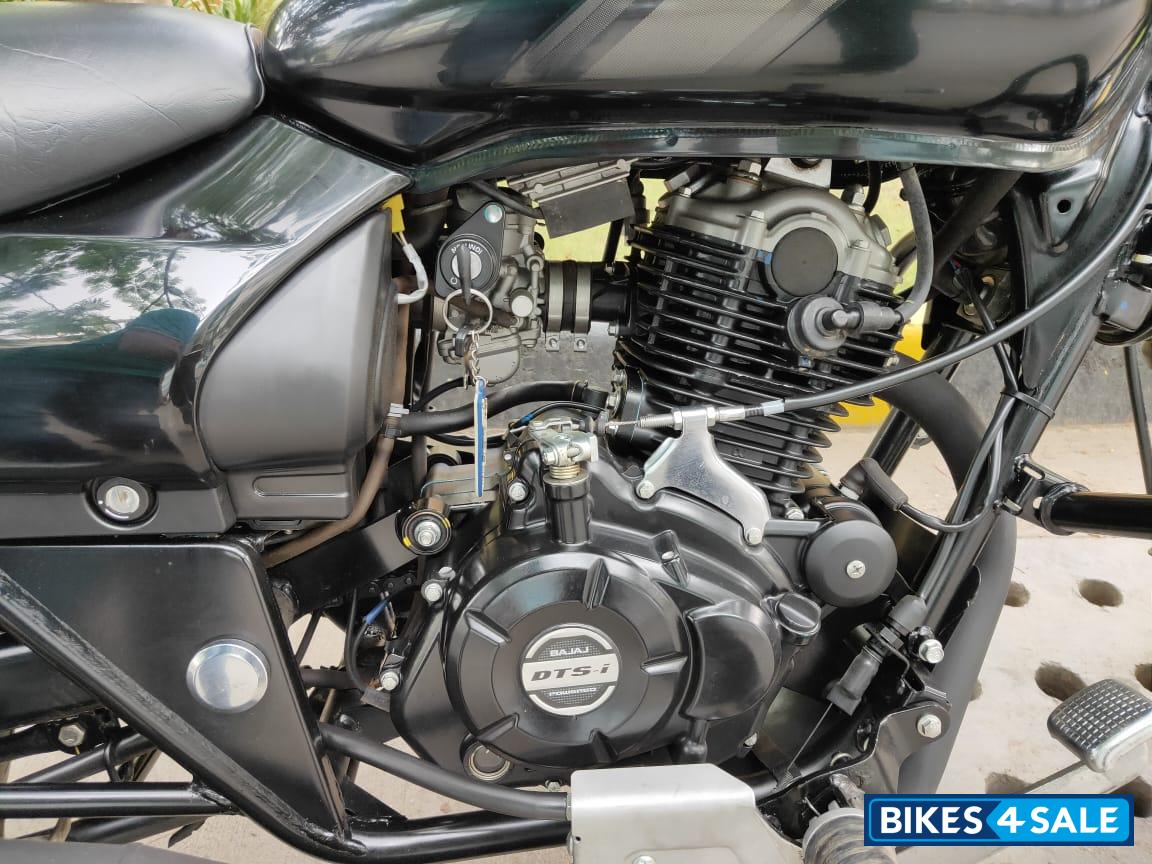 Black Bajaj Avenger Street 180 Black Bajaj Avenger Street 180