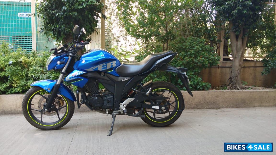 Blue Suzuki Gixxer ABS