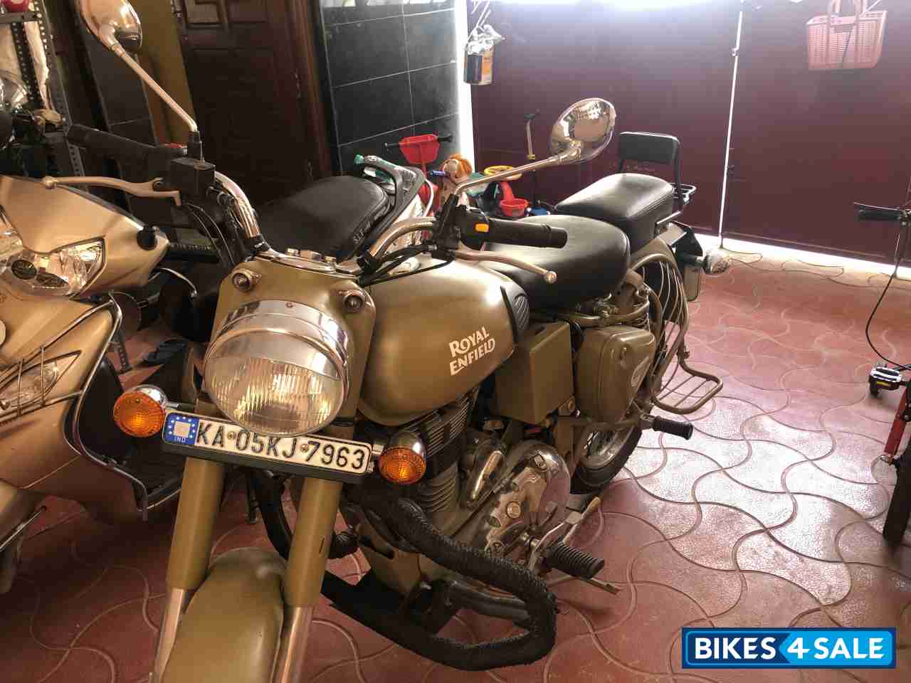 Royal Enfield Classic Desert Storm